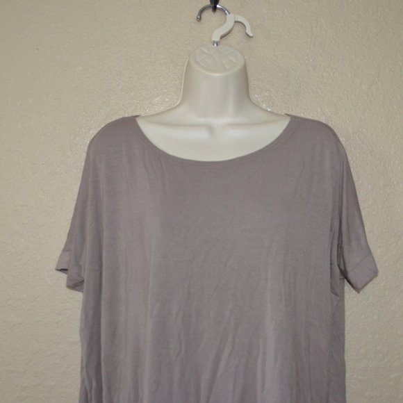 Sz S Tutu & Lilli Taupe Oversized Stretchy T Shirt Top - Picture 2 of 6
